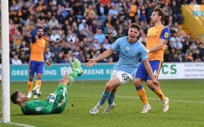 Young forward signs on loan from Manchester City