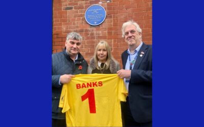 Blue plaque unveiled to honour Gordon Banks
